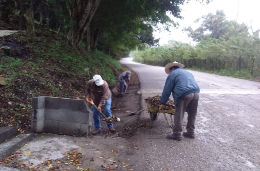  Obras en carretera Tancanhuitz-Tampamolón