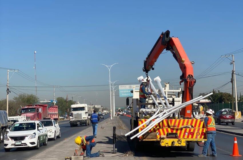  Renovación de alumbrado en periférico y Rocha Cordero