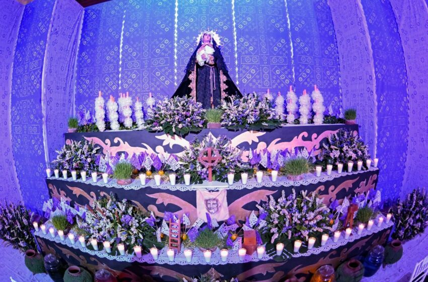  Inauguran altar de dolores en Palacio de Gobierno