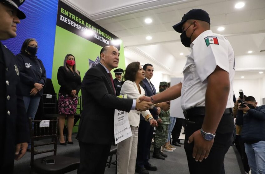  Entregan estímulos económicos a la eficiencia policial y el combate al crimen