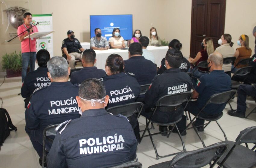  Capacitan el derechos humanos a policías de Valles