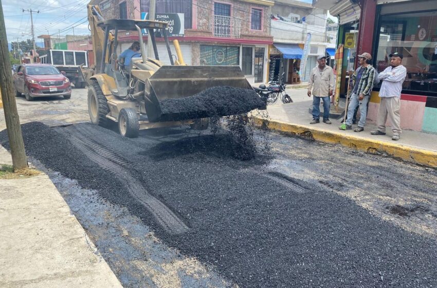  Rehabilitan calles de Matehuala