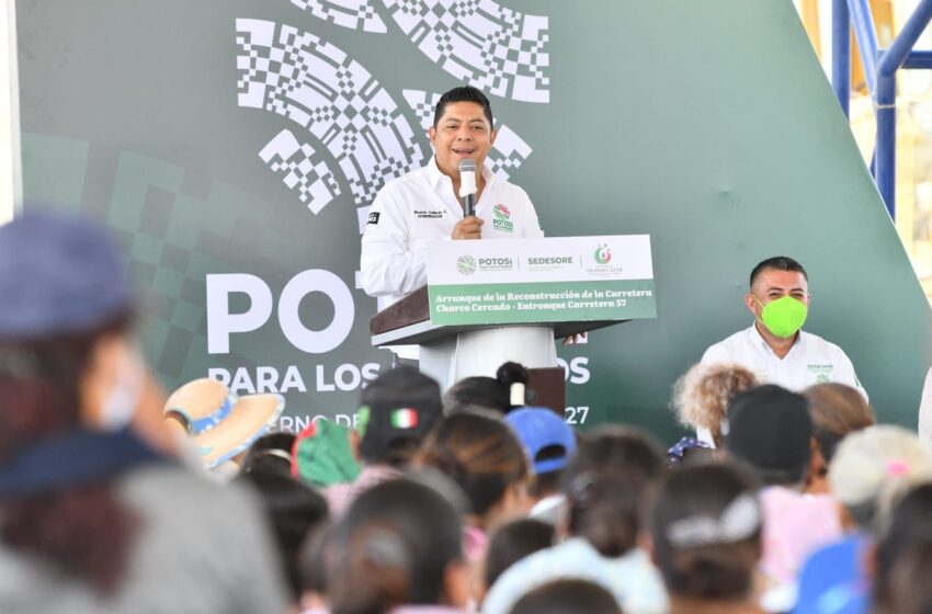  Gobernador pide a funcionarios trabajar 17 horas al día