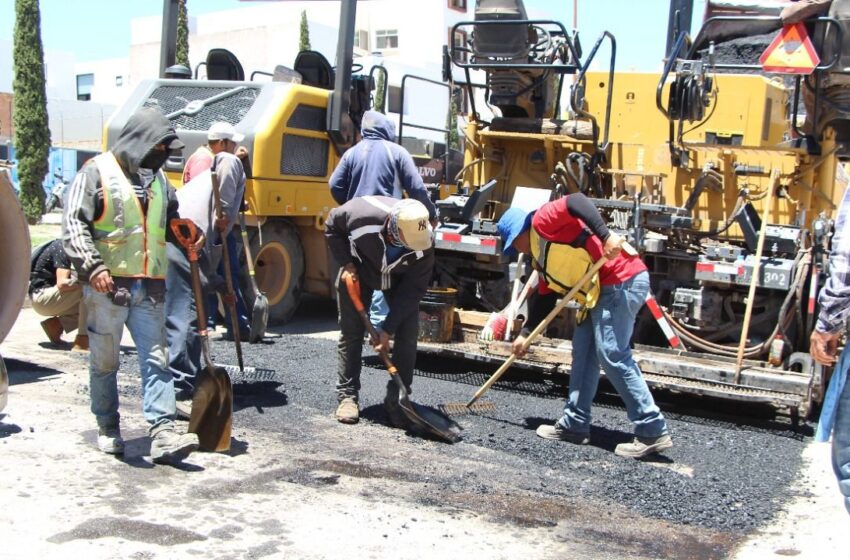  Comercio potosino, beneficiado con la rehabilitación de avenida Tercer Milenio