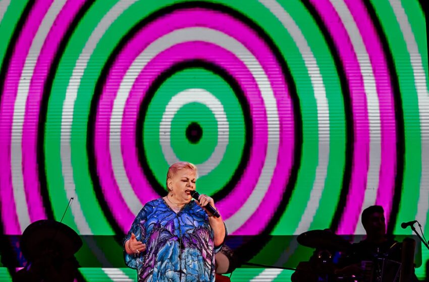  Paquita la del Barrio conquista FENAPO 2022