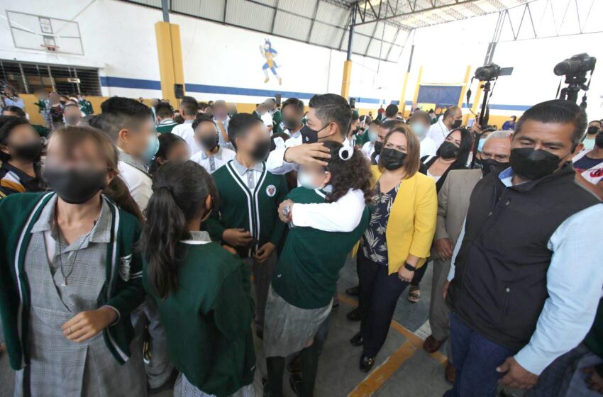  Inauguran área deportiva en la secundaria Jaime Torres Bodet