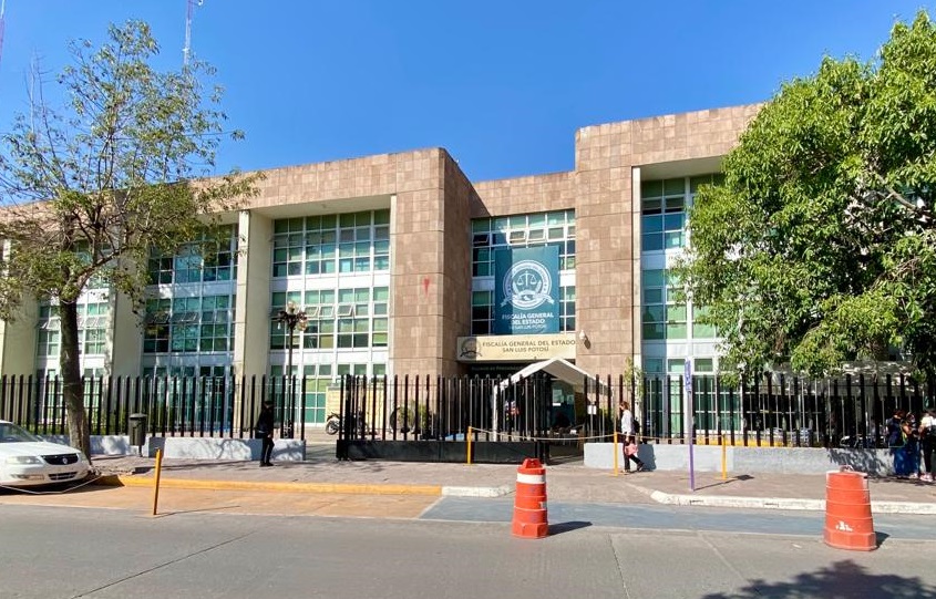  Fiscalía de SLP inicia investigación por incidente en los juegos mecánicos de la feria