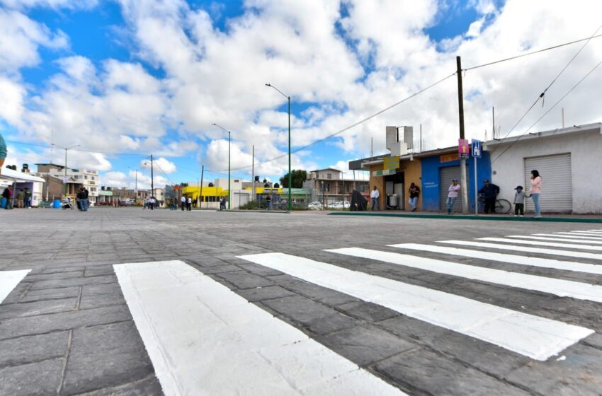  Modernizan calle principal en Venado