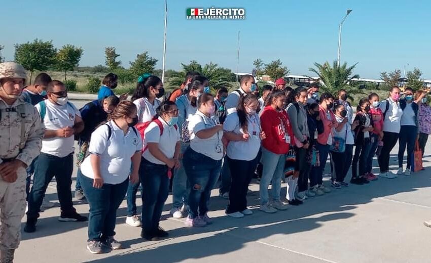  Ofrece Ejército visitas guiadas a estudiantes