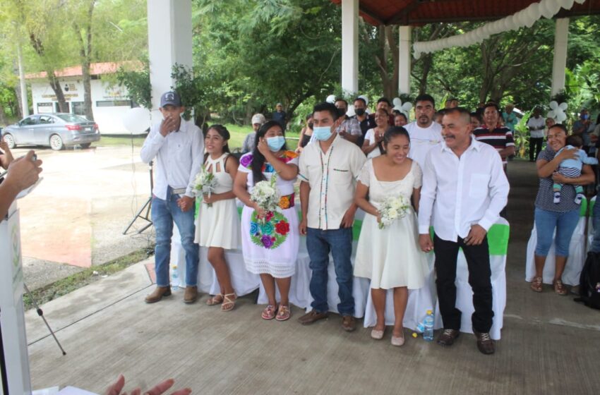  Continúa jornada de bodas colectivas en Valles