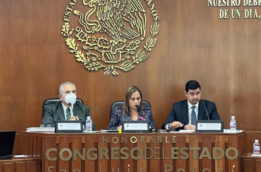  Comparece el Secretario de Salud en el Congreso