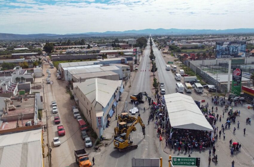  Nuevo puente atirantado en Cactus