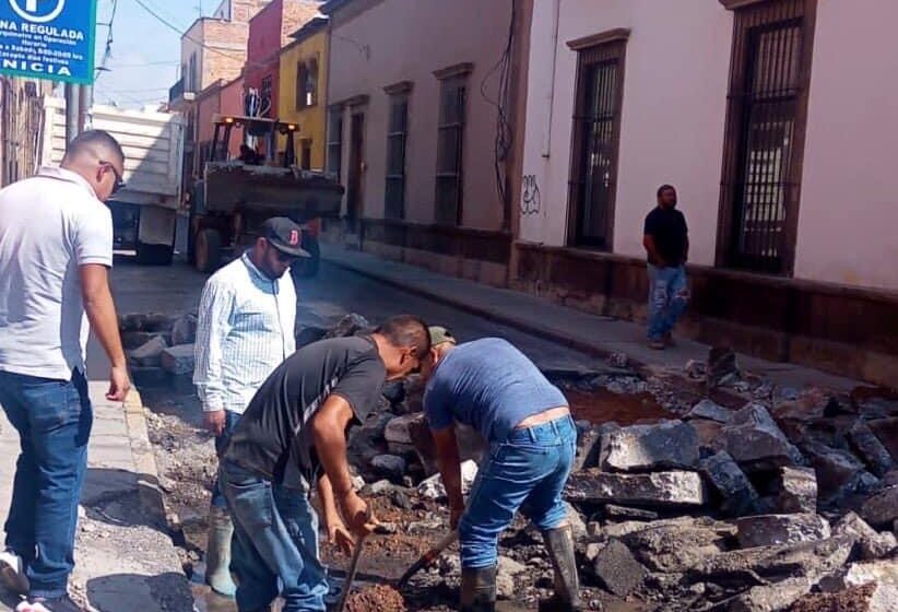  Continúan obras en cruce 5 de Mayo y Pascual M. Hernández