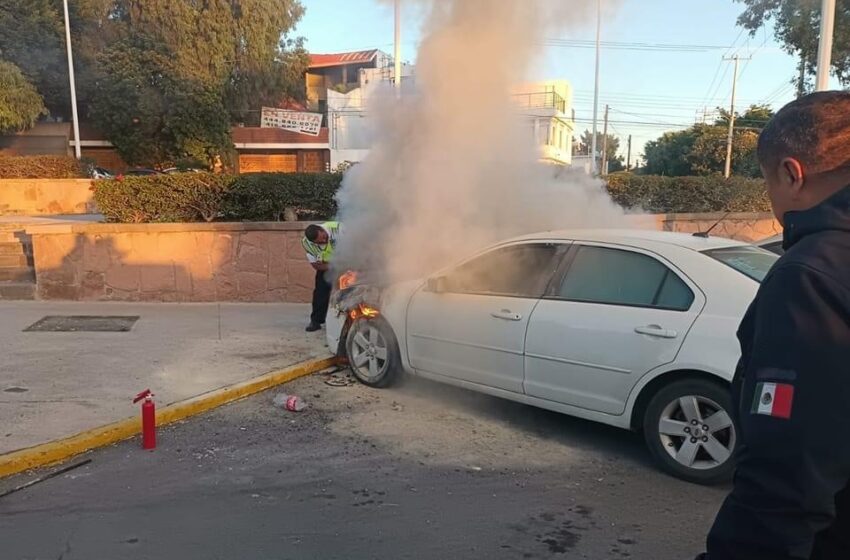  Se registra percance en Av. Salvador Nava