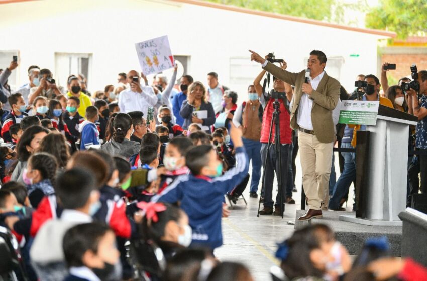  Reconstruirán escuela Lázaro Cárdenas en Soledad