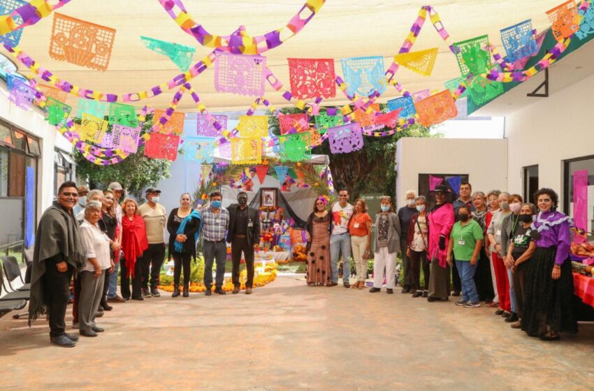  DIF Estatal celebró Día de Muertos con adultos mayores