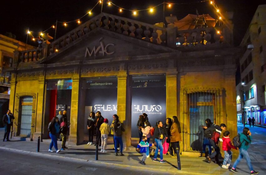  Gran éxito exposición “Reflejo al Futuro en el MAC”