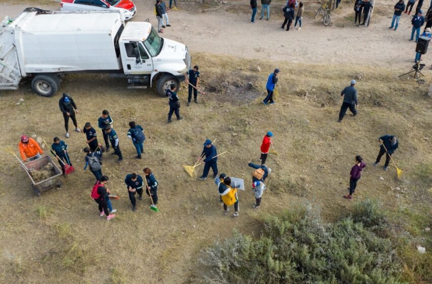  Gobierno de la Capital cambia el entorno de la colonia Rancho La Cruz, con los trabajos del Domingo de Pilas