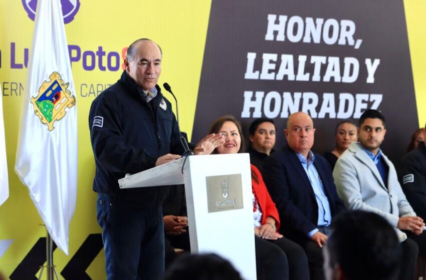  Alcalde Enrique Galindo ofrece programa de vivienda y mayor justicia laboral para la policía municipal en 2023