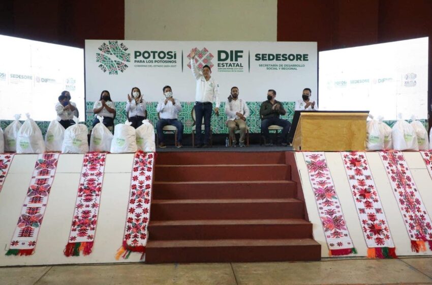  380 mil potosinos beneficiados con programa de becas alimenticias