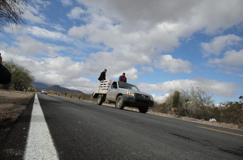  Guadalcazar recibe obras y apoyos sociales