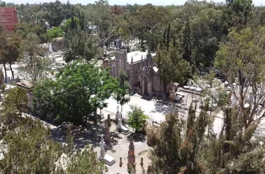  Continúan con intervenciones en monumentos y mobiliario urbano del Centro Histórico