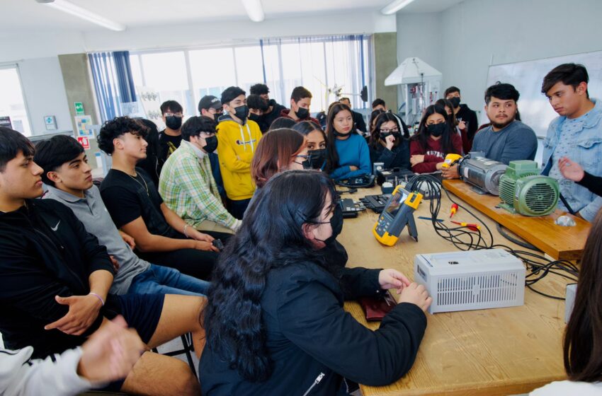  Estudiantes de bachillerato, interesados en las 7 licenciaturas del Campus Matehuala de la UASLP