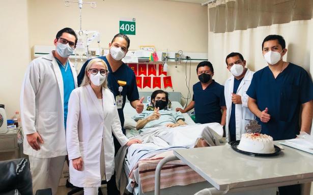  Reconstruyen médicos del IMSS en Veracruz abdomen de paciente de 34 años