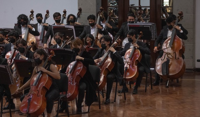  La Orquesta Escuela Carlos Chávez y el Coro Sinfónico de Fomento Musical se unen para interpretar música del “Nuevo mundo”