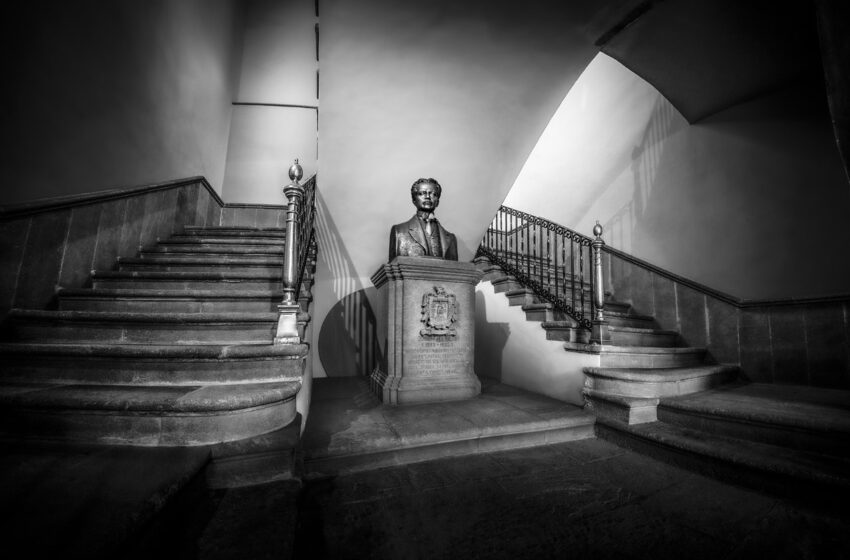  El arte de la fotografía, reflejo del libro “Cien Años de Autonomía” de la UASLP