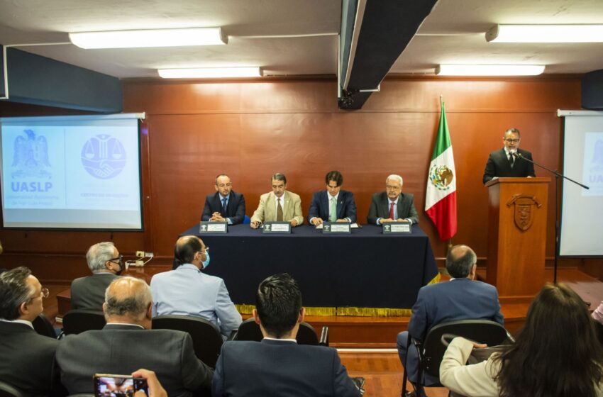  Con Jornadas Académicas, Inauguran el Centro de Negocios de la Facultad de Derecho de la UASLP