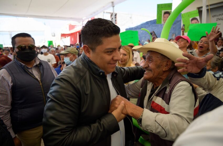  Gallardo Cardona, primer Gobernador en visitar Gogorrón: Personal