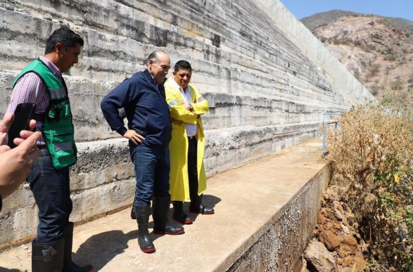  Capital reparte más de 47 millones de litros de agua