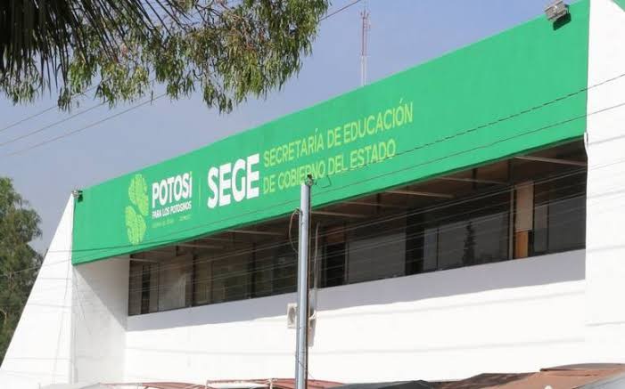  SEGE descontará sueldo a docentes que falten a clases