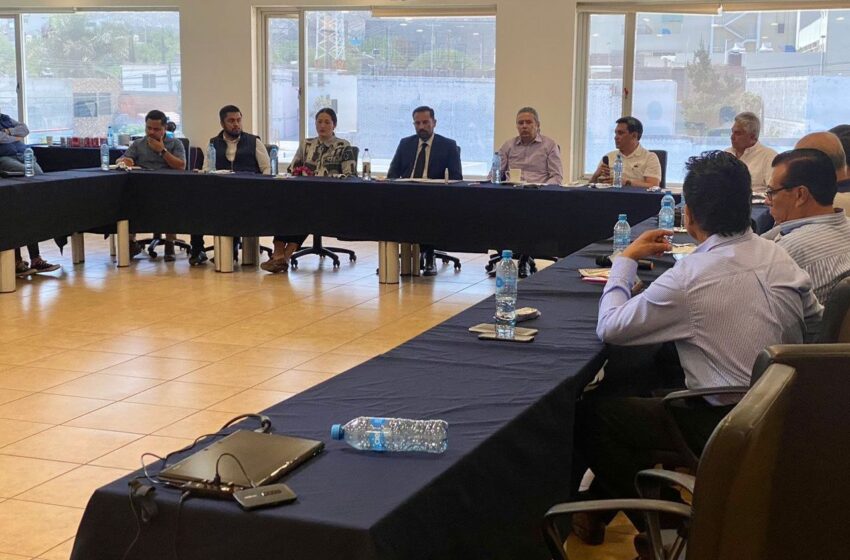  Realiza SCT mesas de trabajo con empresarios del transporte público y estudiantes