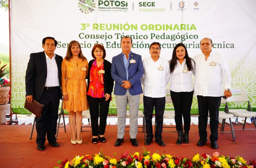  Gobierno Estatal  va por excelencia educativa