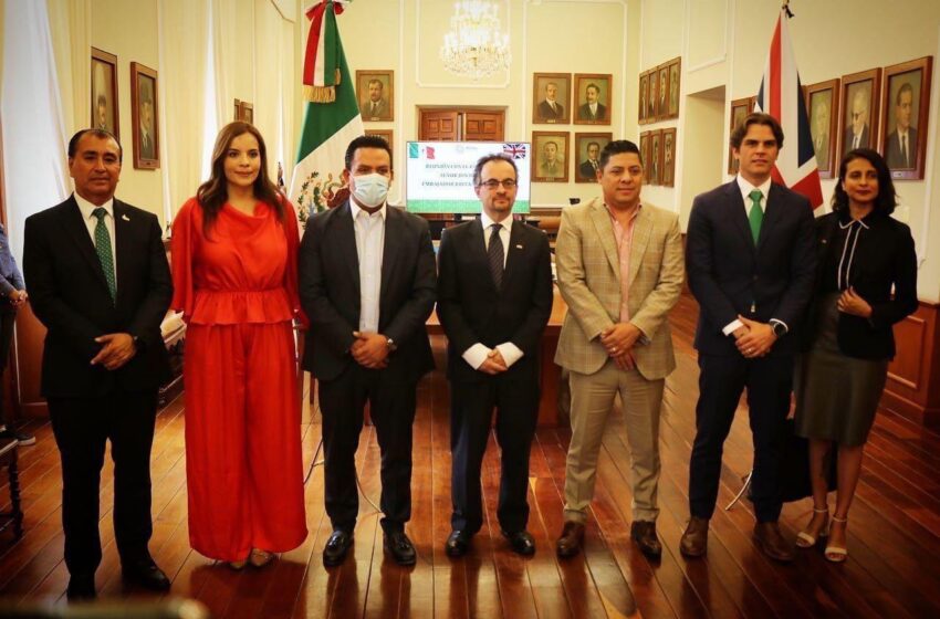  Reconoce Reino Unido a SLP por avance en enseñanza de inglés