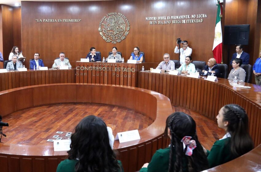  La LXIII legislatura reciben declaratoria del 12° parlamento de las niñas y los niños de México 2023