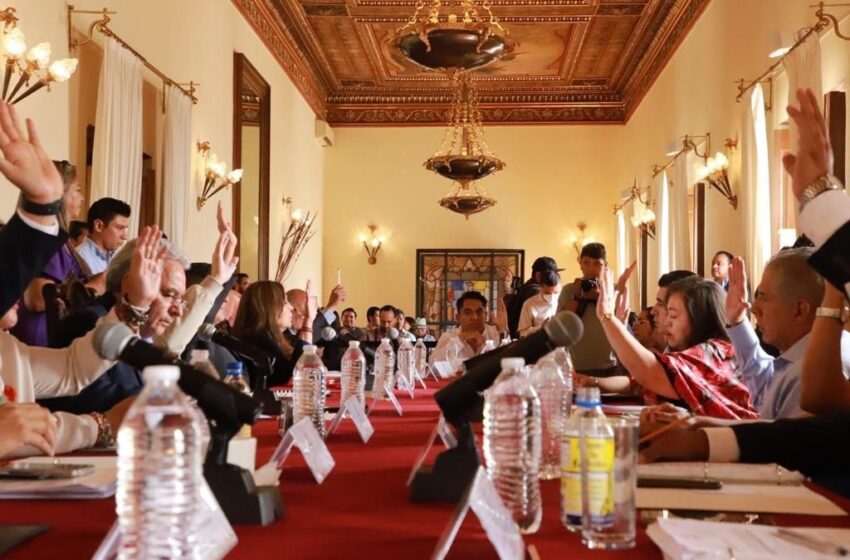  Cabildo de SLP aprueba Consejo San Luis, Ciudad de Aprendizaje y reformas a constitución del Estado