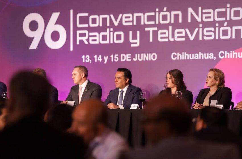  Acude Alcalde de Querétaro Luis Nava a la 96a. Convención Nacional de Radio y Televisión