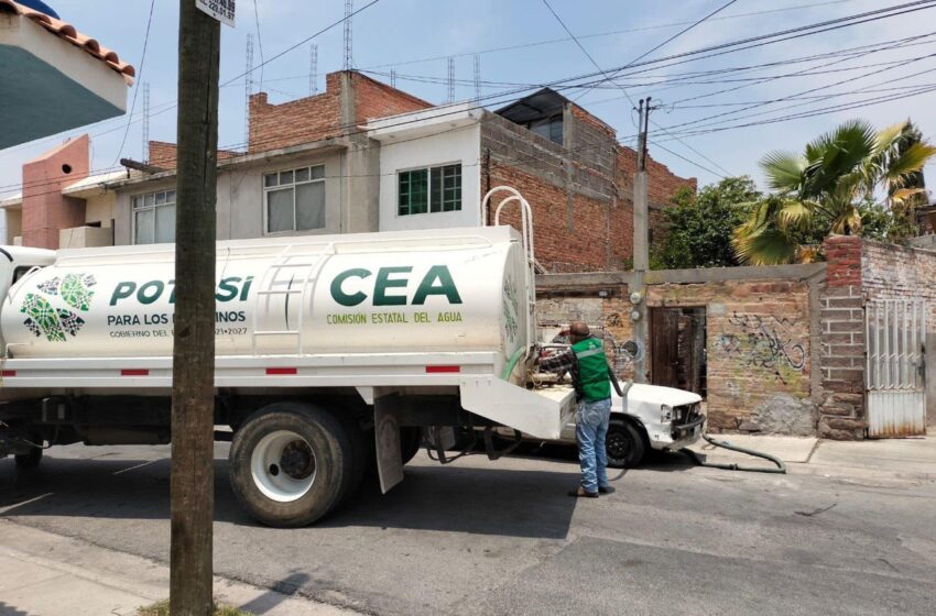  Estado adelanta apoyo a las familias con distribución de agua gratuita