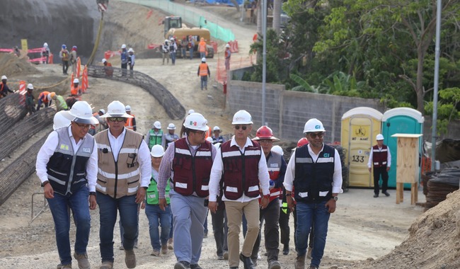  Supervisa titular del Issste construcción de unidades médicas en BCS, Jalisco y Tamaulipas