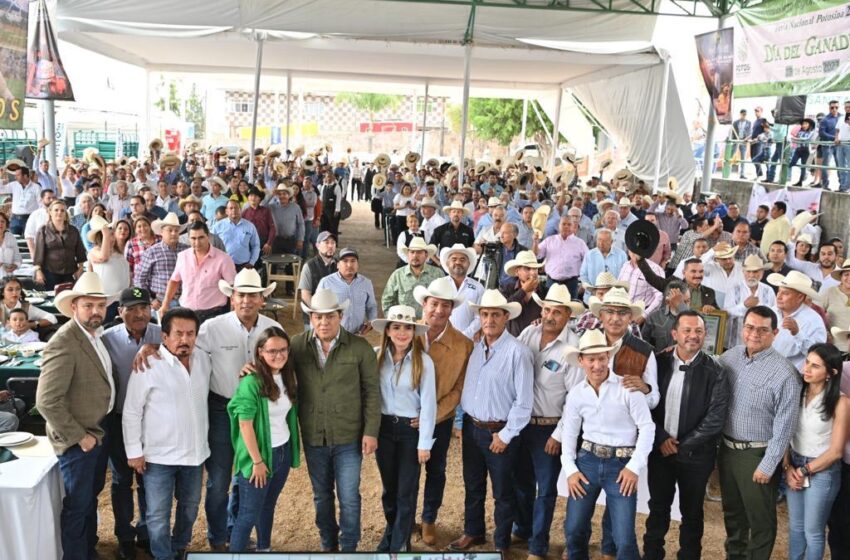  Ricardo Gallardo refrenda su apoyo a ganaderos potosinos