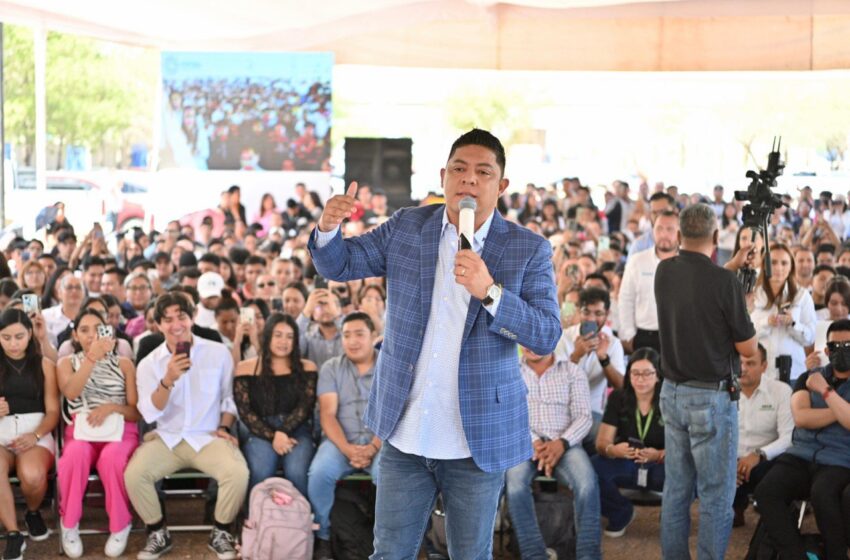  Ricardo Gallardo moderniza instalaciones del tecnológico de SLP