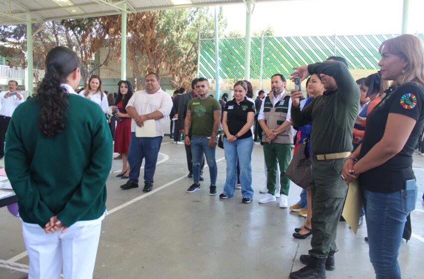  Con programas de orientación, Estado brinda apoyo a jóvenes