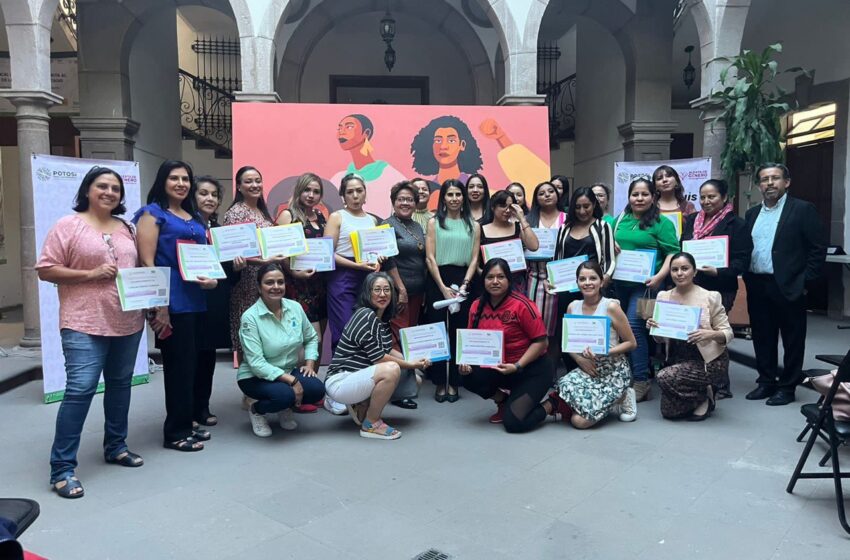  Gobierno Estatal concluye curso mujeres en la transformación digital