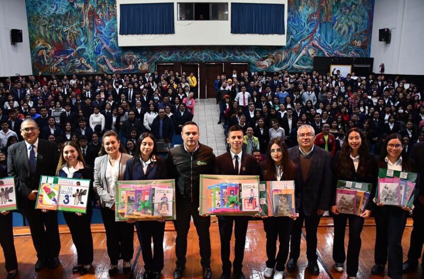  Gobierno fortalece la educación de docentes en formación