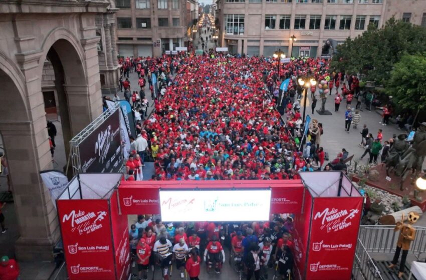  Más de 7 mil atletas recorren San Luis Capital en el Segundo Medio Maratón La Capital del Deporte