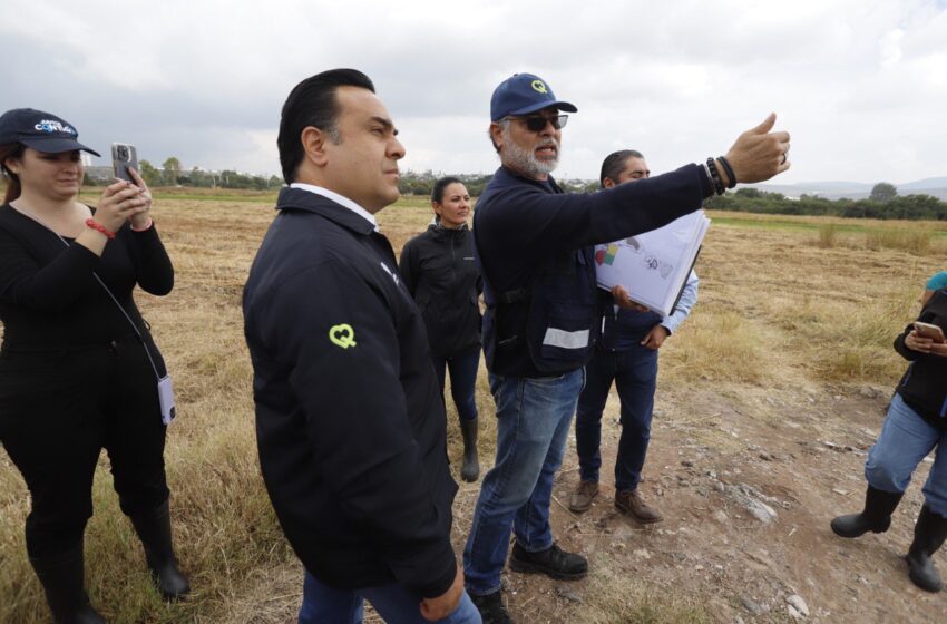  Visita Luis Nava terrenos del Parque Intraurbano en Jurica