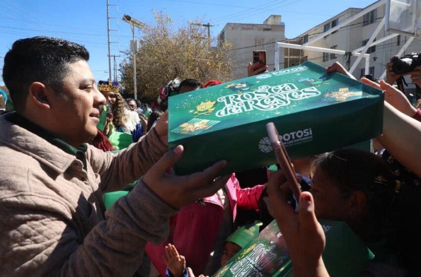  Lleva Ricardo Gallardo magia del día de reyes a colonias de la capital